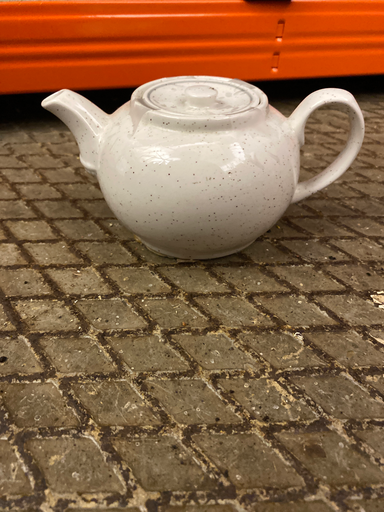 White porcelin teapot