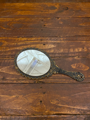 Handheld mirror