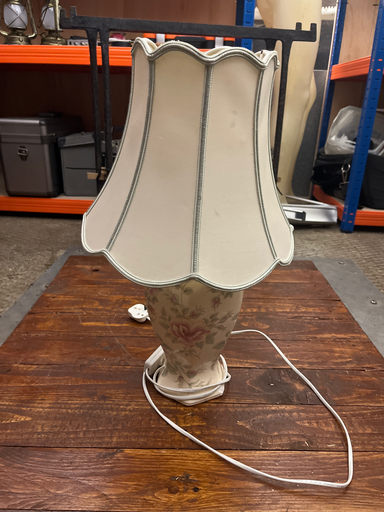 Flowery lamp